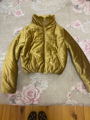 the nort face kurtka: Qadin kurtkasi, Yenidi 1,2 defe geyinilib, metrolara catdirilma var — 2