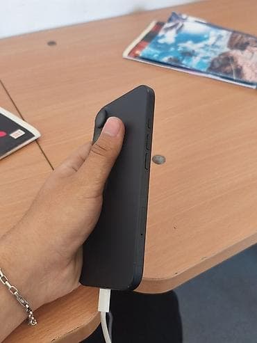 philips xenium 9@9h: IPhone 16, 256 GB, Qara, Zəmanət — 3