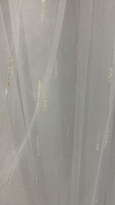 metbex tulleri: Ağ rəngdə, zolaqlı dizaynı olan tül pərdə. Yüngül və şəffaf materialı — 9