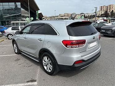 kredit disk: Kia Sorento: 2 l | 2014 il Krossover — 9