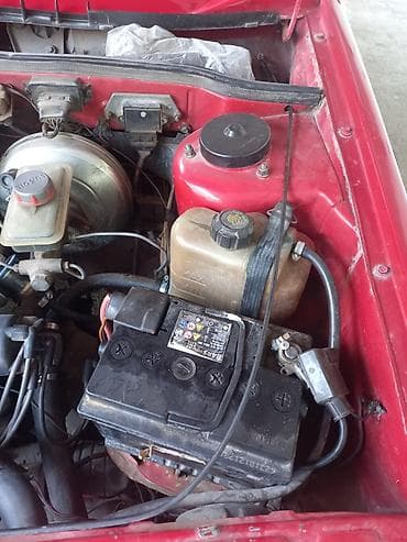 avtomobil lada: LADA Samara 2108/2109, qırmızı rəng, 5 qapılı hetçbek. - Mühərrik — 3