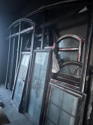 plastik vedire: Plastik pencerele 30 dan coxdu boyuk olculu qalin matrealnan yigilib — 2