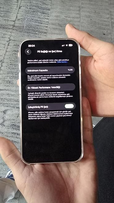 xbox one disk: IPhone 13, 128 ГБ, Белый, Face ID — 2