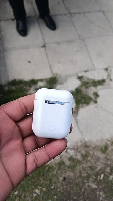 redmi poco m3: Simsiz qulaqcıq üçün şarj qutusu - Rəng: ağ - Kompakt, cibə uyğun — 1