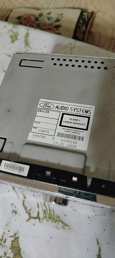 televizor 102 ekran: Maqnitol, AUX — 3