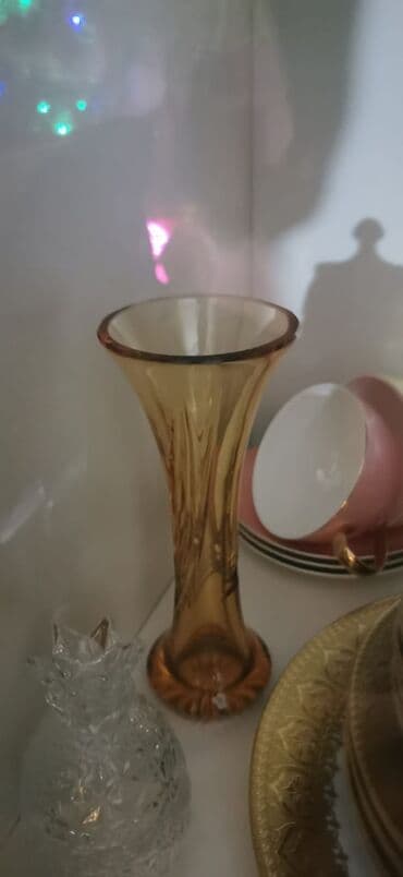 Süni güllər: Vaza dəsti — 1