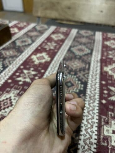 tv box s: IPhone X, Gümüşü, Face ID — 2