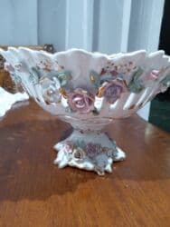 dərman qabı: Bir vaza, Farfor — 2