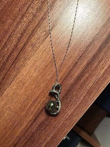 van cleef sirga: Серебряный кулон с цепочкой. Капельное серебро — 1