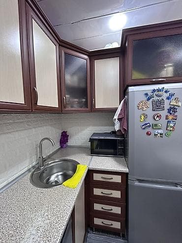 Mətbəx mebeli dəsti – künc yerləşim Qaz aspirator daxil/soyuducu daxil