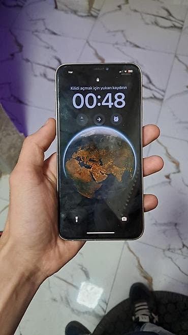 iphone 8 irşad: IPhone Xs Max, 64 GB, Qızılı, Face ID — 4