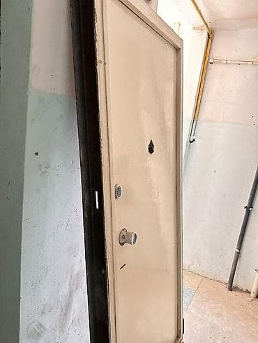 demir qapi gence: Mənzil üçün İşlənmiş Giriş qapısı 80x205 sm Glazok ilə, Zəmanətli, Ödənişli quraşdırma, Ünvandan götürmə, Ödənişli çatdırılma — 2