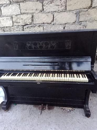 Pianino Rostov-Don 130azn. Tam ishlek veziyyetdedir. Heyetdedir. Unvan
