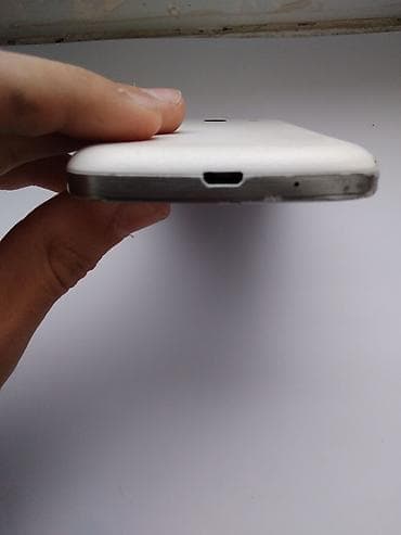 TV və video: Samsung rəng - Ağ, İki sim kartlı — 2