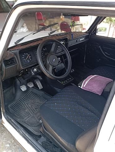 daewoo gentra 2014: VAZ (LADA) 2107: 1.6 l | 2006 il Sedan — 5