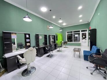 saç ustası: Qadın saç ustası tələb olunur, Faiz, 1-2 illik təcrübə — 2