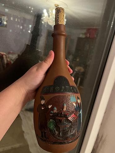 Satılır – Premium dekorativ saxsı şərab qabı (Tbilisi suveniri)