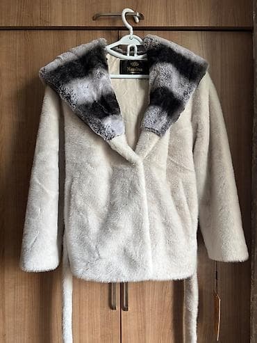 sandy geyim: Yeni Süni kürk. Çox gözəldir,keyfiyyəti əladır. L ölçü. Etiket — 4