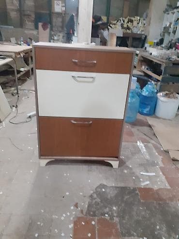 dolab skaf: Ayaqqabi Refi Dolabi sifarisle yigilir.
reng secimleri var — 1