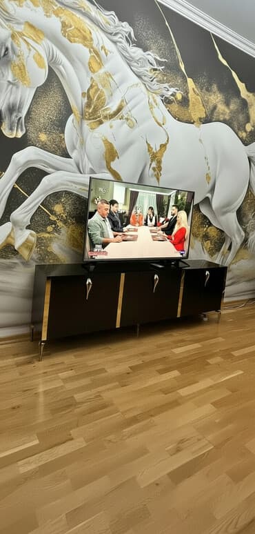 duz gabi: Yeni, Düz TV altlığı, Polkalı — 1