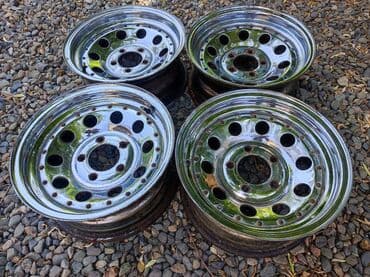 13 disk: Disk Moskvich R 14, 5 Boltlu — 2