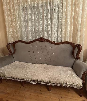 İşlənmiş, Klassik divan, 2 kreslo, Divan, Bazasız, Açılmayan lalafo.az -da İşlənmiş, Klassik divan, 2 kreslo, Divan, Bazasız, Açılmayan