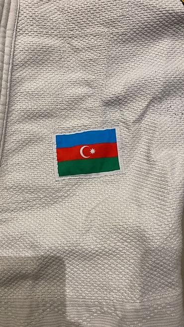 sport dest: Məhsul: Cüdo kimono dəsti (geyi̇m + şalvar + kəmər) Xüsusiyyətlər: - — 3