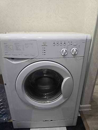 Məişət texnikası: Paltaryuyan maşın Indesit, 5 kq, İşlənmiş, Avtomat, Qurutmasız, Kredit yoxdur, Ünvandan götürmə — 1