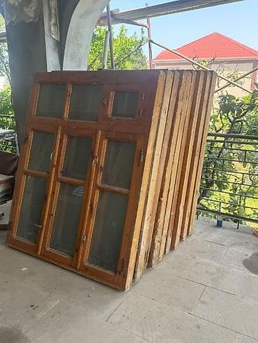 2 eded taxta shushe pencere, ela veziyyetde, cherchivesi ile birgedir