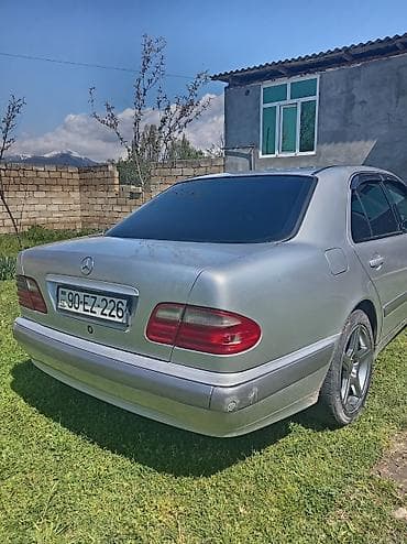 mercedes gl: Mercedes-Benz E-Class (W210) sedan - Kuzov: 4 qapılı sedan, gümüşü — 2