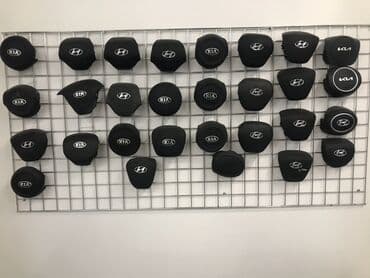 Hyundai və Kia avtomobilləri üçün qara rəngdə dəri sükan örtükləri. Bu