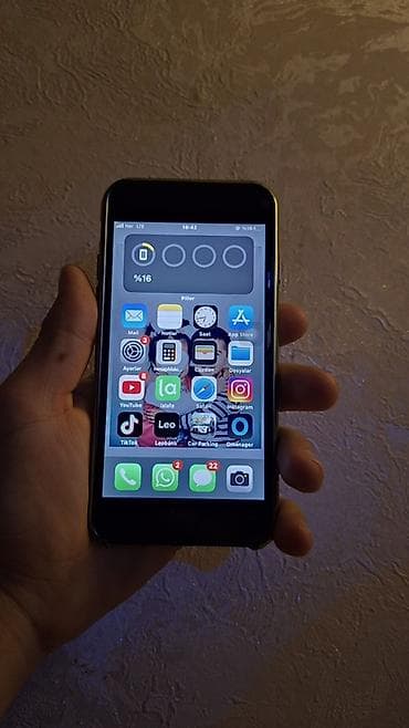 samsun a 10: IPhone 7, 32 GB, Qara, Barmaq izi — 1