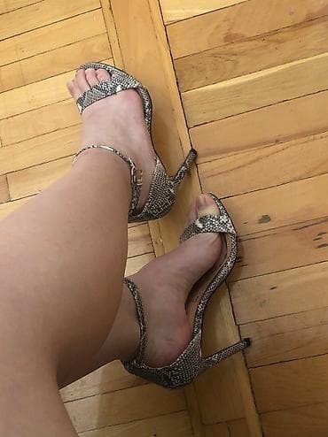 off white prsluk: Yeni alinib hec geyinilmeyib 39 razmerdir. Real aliciya endirim — 7