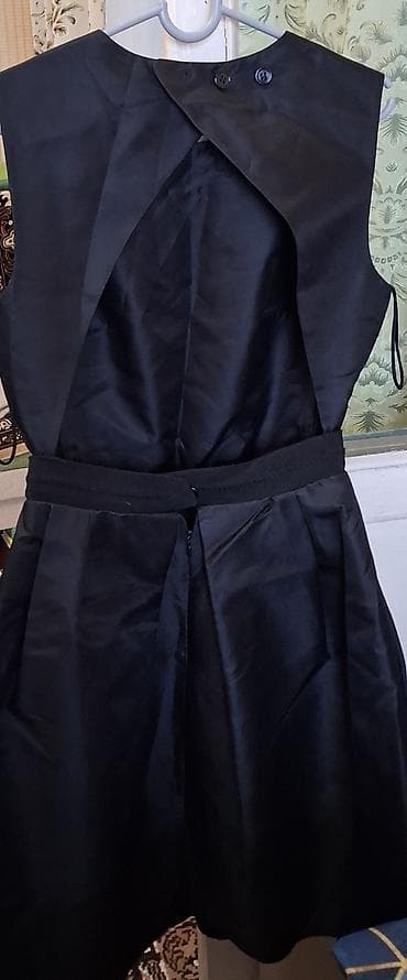 libas: Qara rəngli qadın paltarı - Klassik, düz yuxarı hissə – qolsuz — 2