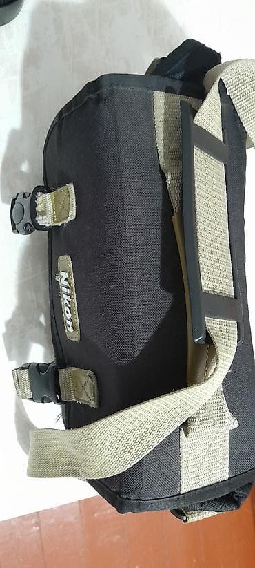 komputer hisseleri: Nikon fotoaparat çantası Qara rəngli, yığcam və rahat daşınan Nikon — 3