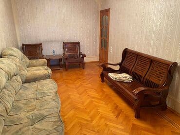 bina az musfiq qesebesi kohne tikili: Bakixanov gesebesi(Razin),252 nomreli mektebin yanı, Leningrad — 2