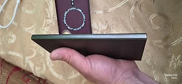 Samsung Galaxy S24 Ultra, rəng - Qara, Simsiz şarj — 3