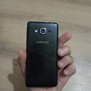 ikinci əl ucuz telefonlar: Samsung 8 GB, rəng - Qara, İki sim kartlı — 2