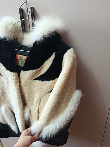 детские натуральные шубы: - Model: qısa kürk gödəkçə, kapüşonlu - Rəng: krem və qara — 4