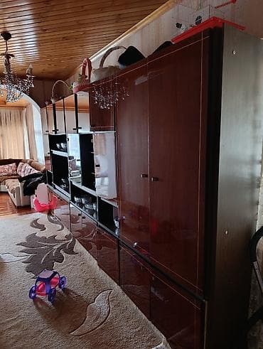 parça dolab: Klassik üslubda böyük otaq divar dolabı - Material: ağac əsaslı — 2