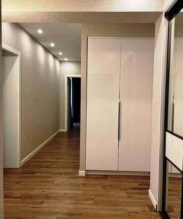 20 yanvarda 2 otaqli evler: 2 otaqlı, Yeni tikili, m. 8 Noyabr, 63 kv. m — 18