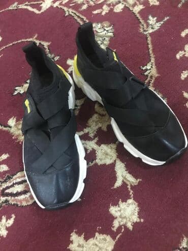 Changan: Iksinde 41 razmerdi teze alinib ayag balaca oldugu uçun girmir ona — 1