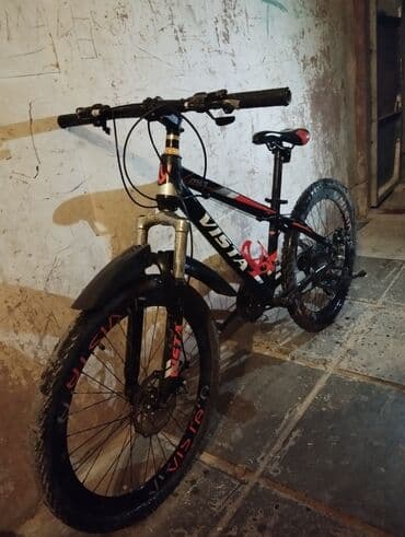 İşlənmiş velosipeddir. "24"lükdür. Müəyyən problemləri olduğu üçün lalafo.az -da İşlənmiş velosipeddir. "24"lükdür. Müəyyən problemləri olduğu üçün