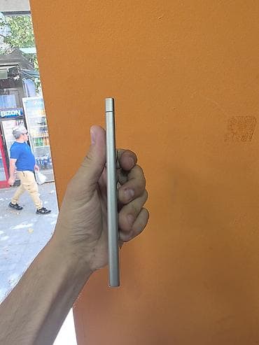 Samsung Galaxy S23 Ultra, rəng - Gümüşü — 2