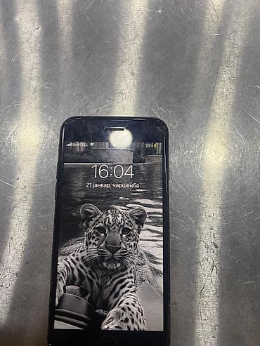 iphone x gence: IPhone 7, 32 GB, Qara — 2