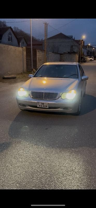 passat nece masindir: Mercedes-Benz C-Class: 2.4 l | Sedan — 1