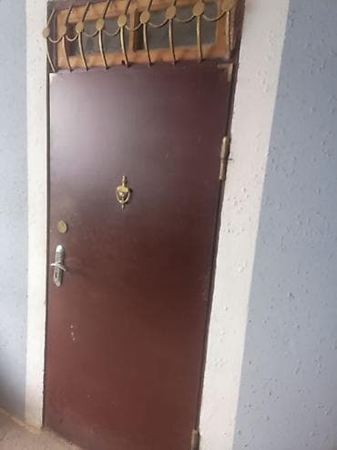 Dəmir giriş qapısı – ikiüzlü dizayn - Material: bərk dəmir lövhə