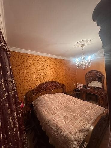 Klassik üslubda yataq otağı mebel dəsti Tərkibi: - 2 nəfərlik taxta — 5