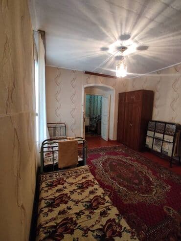 qaracuxurda ev: 50 kv. m, 2 otaqlı — 9