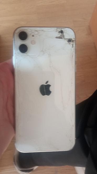 IPhone 11, 64 GB, Ağ, Qırıq